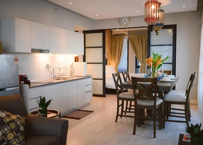 Petronella Suites Apartment @ Jesselton Quay