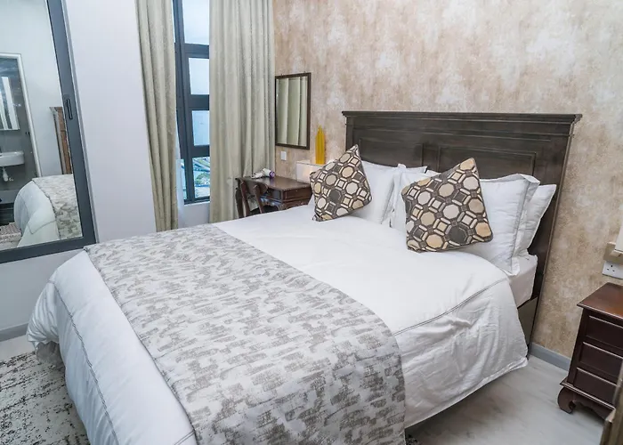 Petronella Suites Apartment @ Jesselton Quay