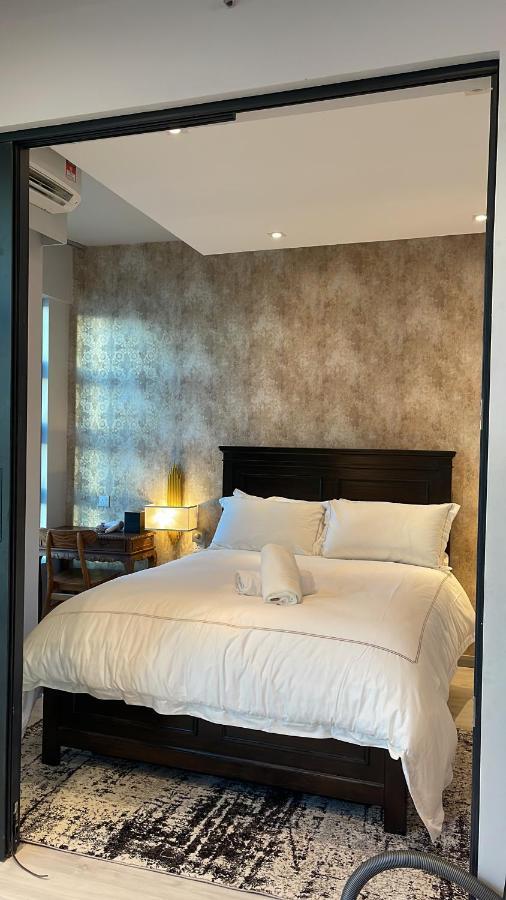 Apartment Petronella @ Jesselton Quay *