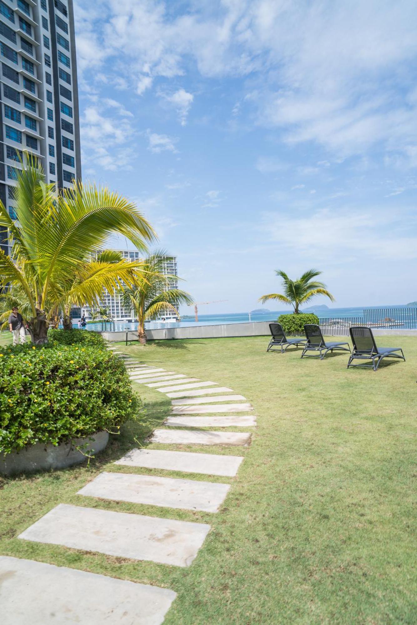 Apartment Petronella @ Jesselton Quay *